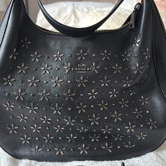 Coach black leather HOBO bag with prairie rivets details - Picture 5 of 10
